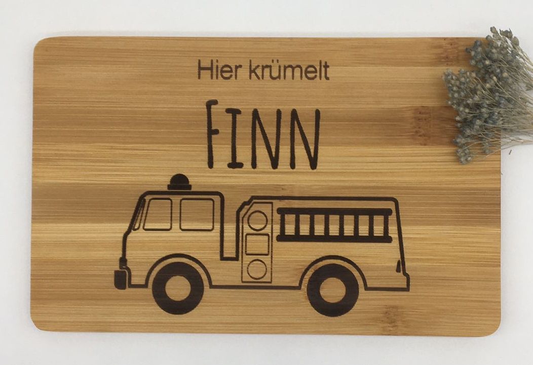 Frühstücksbrett | Feuerwehrauto | personalisiert