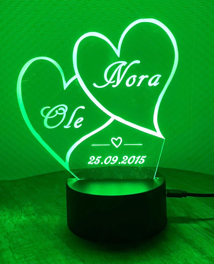 LED Lampe aus Acryl | Herzen | personalisiert