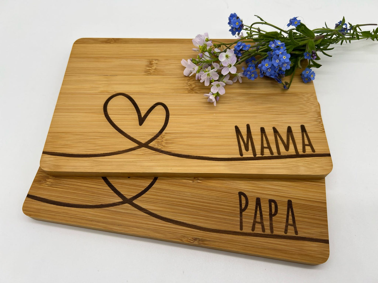 Schneidebrett | Herzmotiv | 2er-Set Mama & Papa